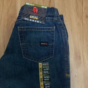 Ariat M5 Slim Fit Flame Resistant 30/32 NWT